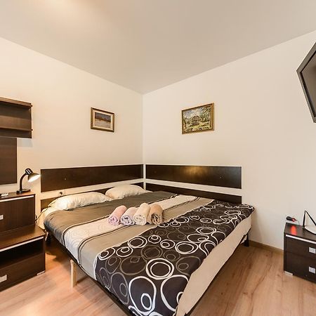 New Appartment Near Kyiv Airport Eksteriør bilde